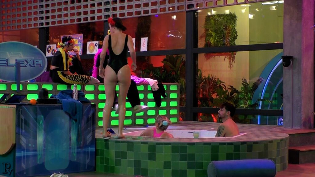 dRrjN2UR_o-1024x576 Desnudos y descuidos Gran Hermano + Duo + Uno + casting | Annita Williams, Raquel Salazar, Belén Rodríguez, Carmen Borrego, Cristina Piaget, Sonia Madoc