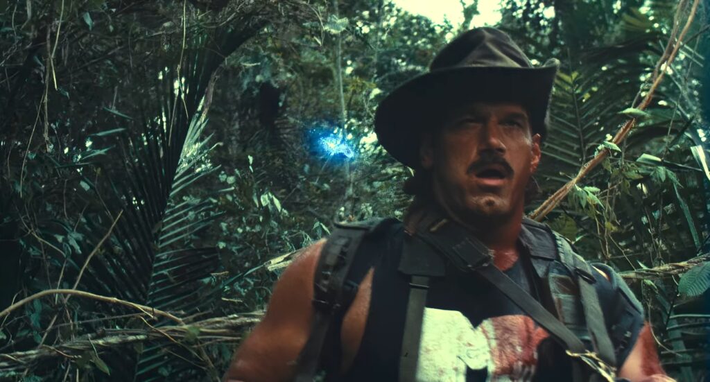 Captura-de-pantalla_3-3-2026_202451_www.youtube.com_-1024x551 La jungla como delirio balístico: cuando John McTiernan convirtió el músculo en vacío