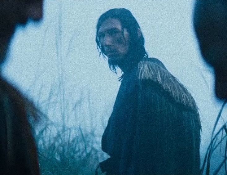 Captura-de-pantalla_4-3-2026_21258_www.youtube.com-fotor-20260304213620 El martirio de la niebla en Silencio: análisis de fotograma