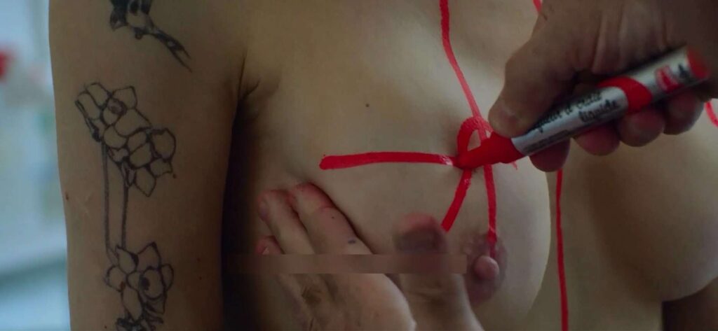 Angelina-Jolie-y-su-desnudo-en-Couture-2026-1-1024x473 Angelina Jolie y su desnudo en Couture (2025)