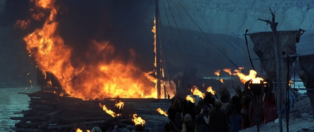 Captura-de-pantalla_9-4-2026_101516_pixlr.com_-1024x432 El fuego y la frontera del mito: cuatro visiones de The 13th Warrior