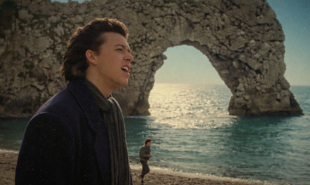 Shout-1985-de-Tears-for-Fears-1-1024x612 Visita Passionatte Lucenpop: iconografía erótica, cultura y entretenimiento