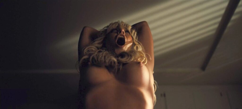 sydney-sweeney-naked-huge-tits-moaning-euphoria-topless.png-1536x694-1-1024x463 El descenso carnal de Cassie: Sydney Sweeney convierte Euphoria en un delirio febril de deseo y autodestrucción